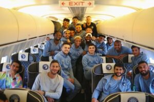 Indege yari itwaye abakinnyi ba Pyramids FC yagize ikibazo iri mu kirere, abarimo bose babura umwuka