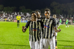 Aba-Rayon nibo babigiyemo! Hamenyekanye Impamvu yatumye Apr Fc igura abakinnyi bimfube