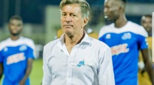 Kutagaruka mu ikipe nabyo byaravuzwe! Umutoza Robertihno wa Rayon Sports watashye iwabo, amerewe nabi