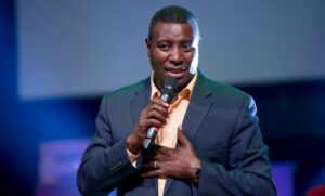Apôtre Gitwaza yakomoje ku iyicwa ry’Abanyamulenge, inkomoko ya bo n’uburyo bakigobotora ibyo bibazo 