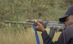 Kigali: Umugabo wari umaze iminsi 2 avuye i Wawa, yafashwe agiye gutema umunyerondo wari utabaye aho yibye