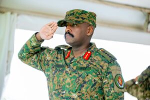 Gen Muhoozi Kainerugaba yababajwe cyane n’uko ingabo za Uganda zitagifashe umujyi wo muri Congo aherutse gutegeka M23 kuwufata ariko bikanga