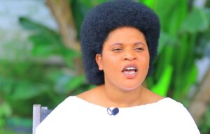 “Ese ubona ari ngewe udashaka kurongorwa koko?” – Amajwi ya Assia wahoze ari umugore wa Pastor Theogene ari gutakambira umugabo nyuma yuko amushinjije kumubeshya urukundo ko asigaye amubaza na gahunda akamwihorera