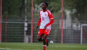 Rutahizamu w’umunyarwanda, Ndayishimiye Barthazar yatsinze ibitego bibiri afasha Bayern Munich kubona intsinzi igoye