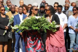 Abayobozi b’u Bubiligi banze kwifatanya n’Abanyarwanda kwibuka Jenoside yakorewe Abatutsi