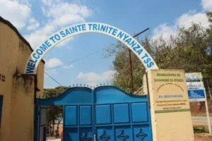 Bari abahungu 10 n’abakobwa 6! Abanyeshuri 16 birukanywe icyarimwe mu kigo burundu