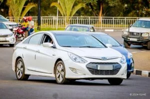 Imodoka za Hybrid zishaje ziri mu Rwanda: Abaguzi Leta bayiciye mu rihumye