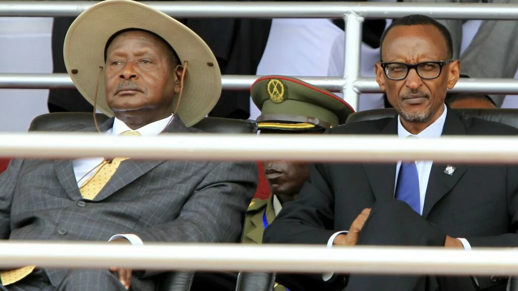 Perezida Museveni yihanangirije abima Abanyarwanda bo muri Uganda ibyangombwa