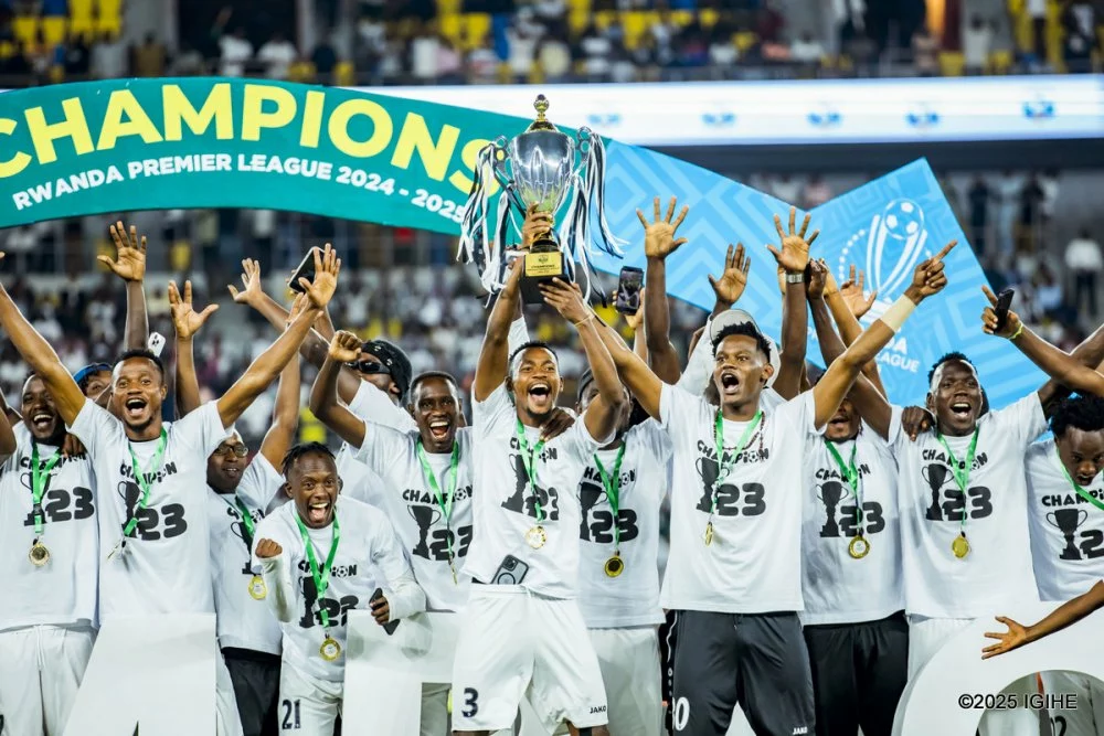 Mu kwezi kumwe gusa imaze gusinyisha abakinyi 4! Urutonde rw’abakinnyi 4 APR FC imaze gusinyisha ikaba isigaje kugura abandi 5 barimo Abanyarwanda babiri