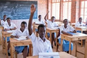 Abanyeshuri bahitagamo kwiga indimi, amateka n’ibindi bitarimo imibare akabo kashobotse! Impinduka mu mashami yigwa mu mashuri yisumbuye