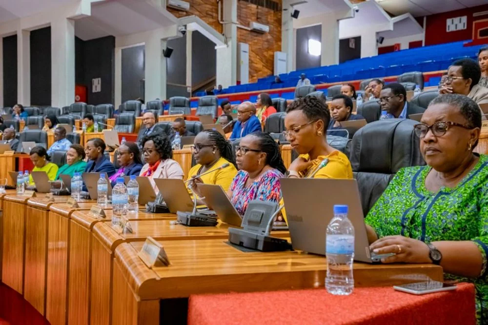 Mu nteko ishinga amategeko y’u Rwanda bahamagaje Aba-Minisitiri 2 bakomeye ngo bisobanure
