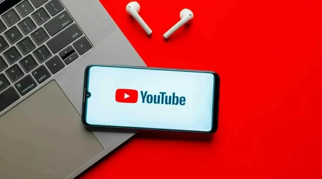 YouTube yahagurukiye abashaka kuyisaruraho amafaranga batavunitse