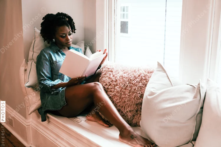 Ibitabo abagore bahitamo gusoma aho kureba amashusho y’urukozasoni ‘Pornographie’