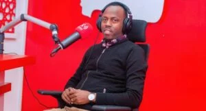 Jya kuri RIB hano urandegera nde – Sam Karenzi yamaramaje