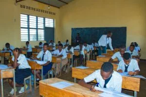 Itangazo rya Minisiteri y’uburezi rirebana n’amanota y’ibizamini bya Leta n’itangira y’umwaka w’amashuri wa 2025/2026 