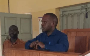 Wamudepite watinyutse agakubita minisitiri w’Intebe  ari mu mazi abiri
