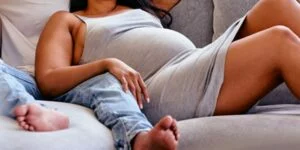 Abubatse gusa: Uburyo (Positions) 5 bwo gutera akabariro buba bwiza ku mugore utwite – AMAFOTO