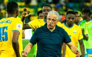 Umutoza w’amavubi Adel Amrouche ntaheruka guhembwa