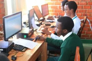 Abanyeshuri 25 biga myri Green hills baraye muri gereza